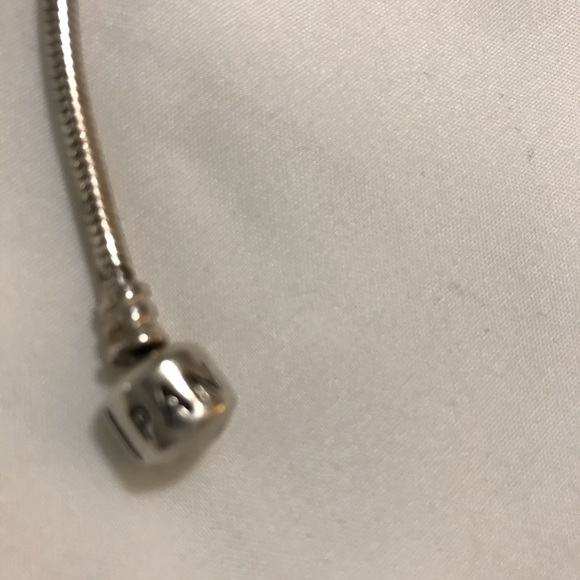 Pandora 7” bracelet - Picture 2 of 4